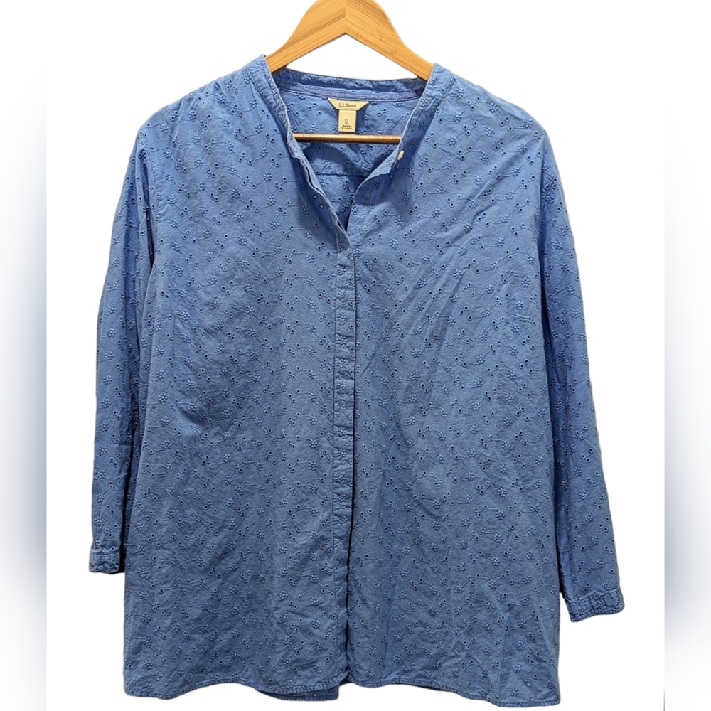 L.L. Bean Blue Long Sleeve Eyelet Mock Collar Blouse Size XL